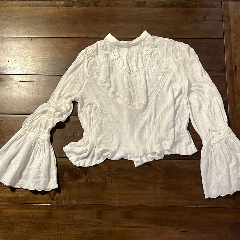 Free People Cropped blouse